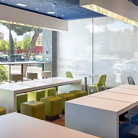 Hotel Plaza Mozart Zaragoza